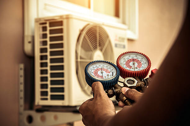 Professional Hvac Maintenance technician working in Middle River, MD